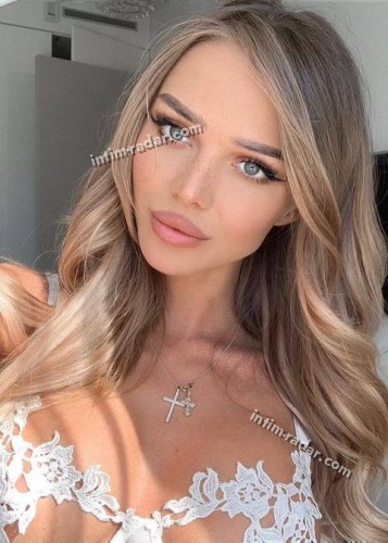 Камилла